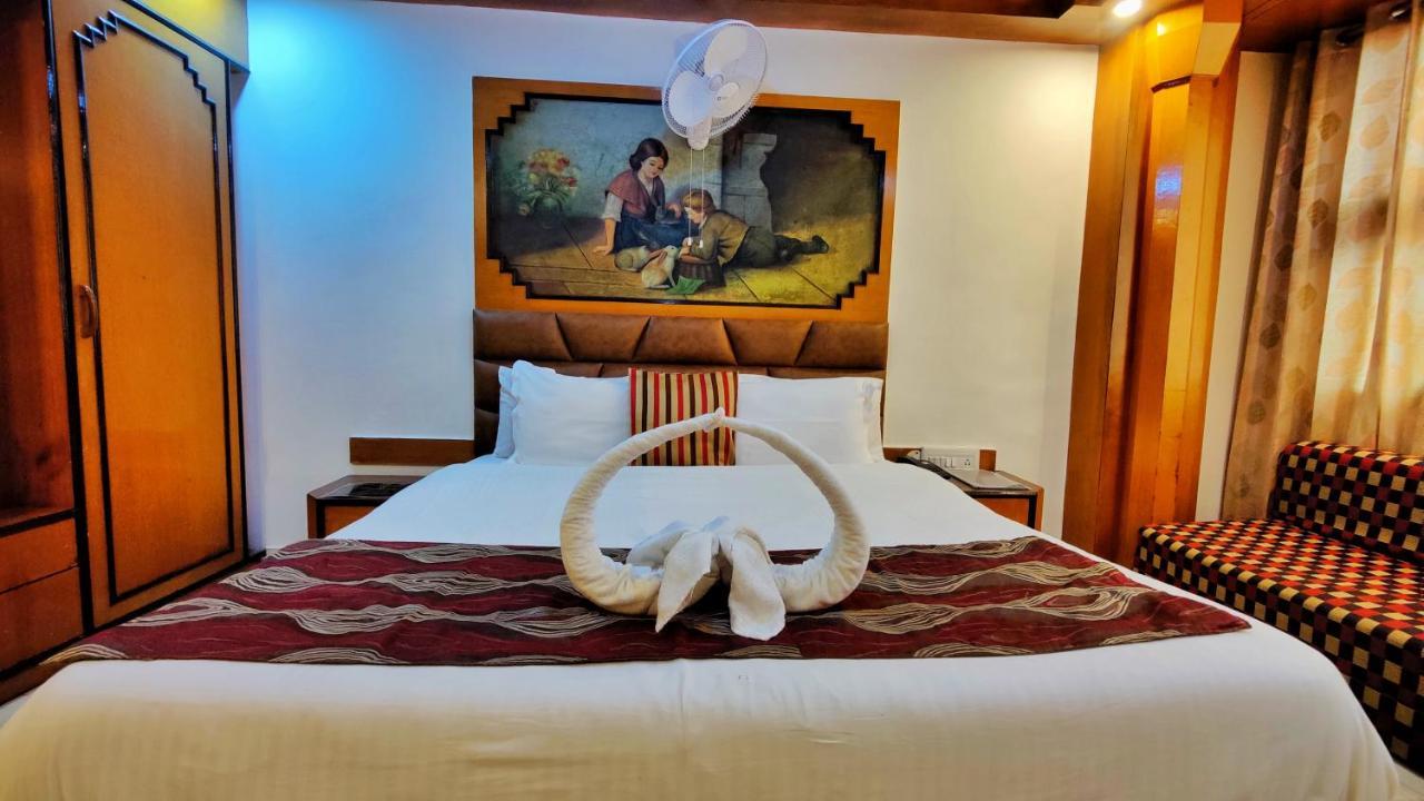 Auckland Hotel And Restaurant Near Mall Road Shimla Eksteriør bilde
